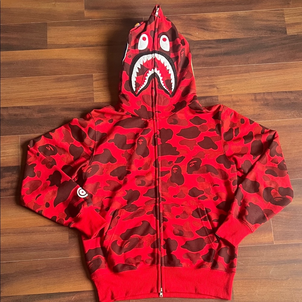 BAPE Color Camo PONR Shark Full
Zip Hoodie 'Red' Size Medium